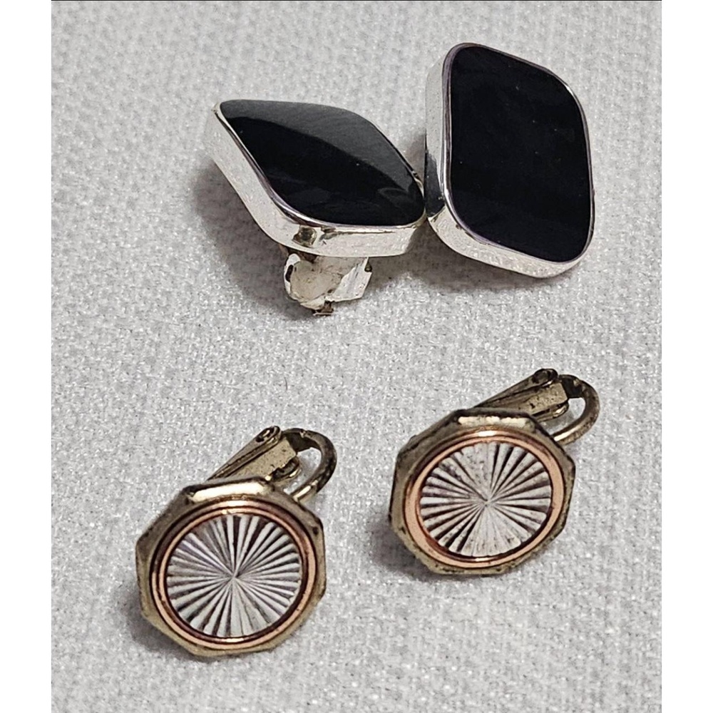Vtg Two-toned Costume Earrings‎ Jewelry Set Black Silver Gold Metal Retro